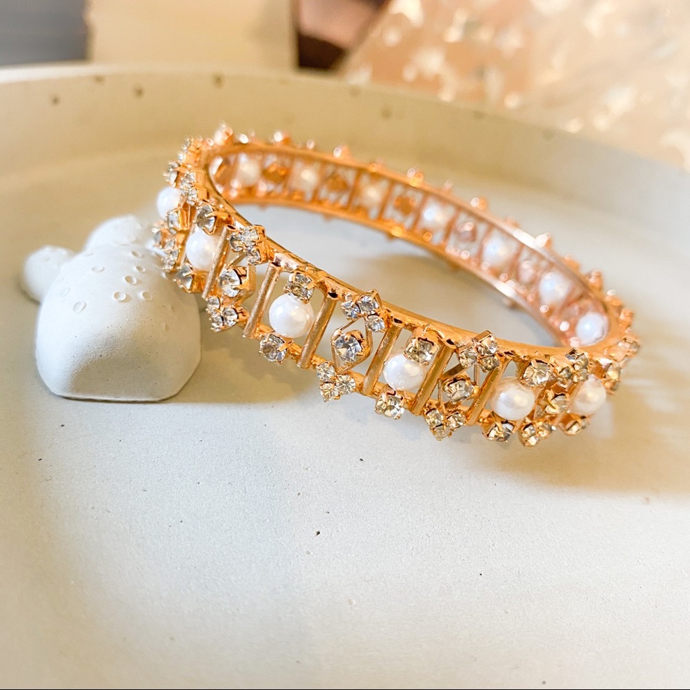 ✨Gold Bangle with Pearls and Gems✨